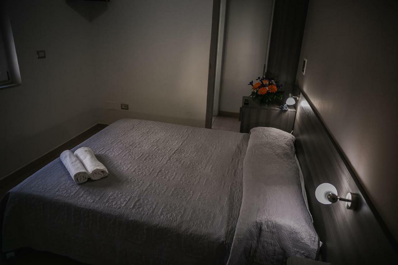 Hotel La Perla ヴィッランマレ エクステリア 写真